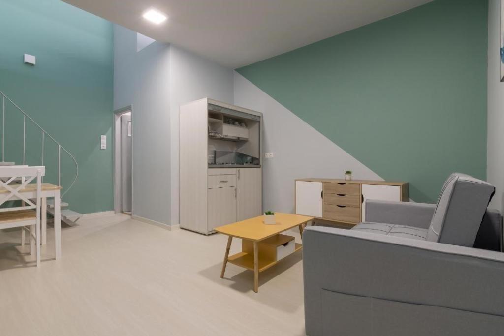 Piraeus Urban Style Studio #2 Apartment Bagian luar foto